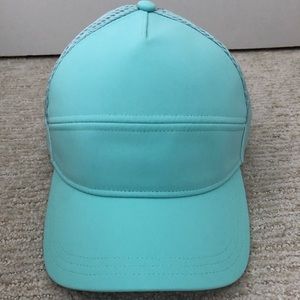 Lululemon Dash and Splash Cap